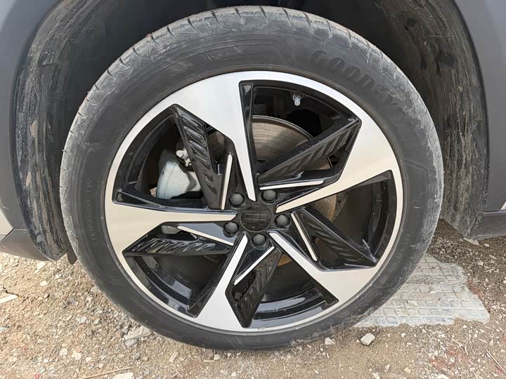 Фото 5 - Geely Galaxy L7