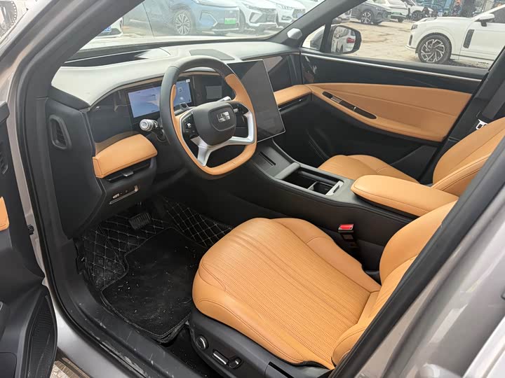 Фото 7 - Geely Galaxy L7