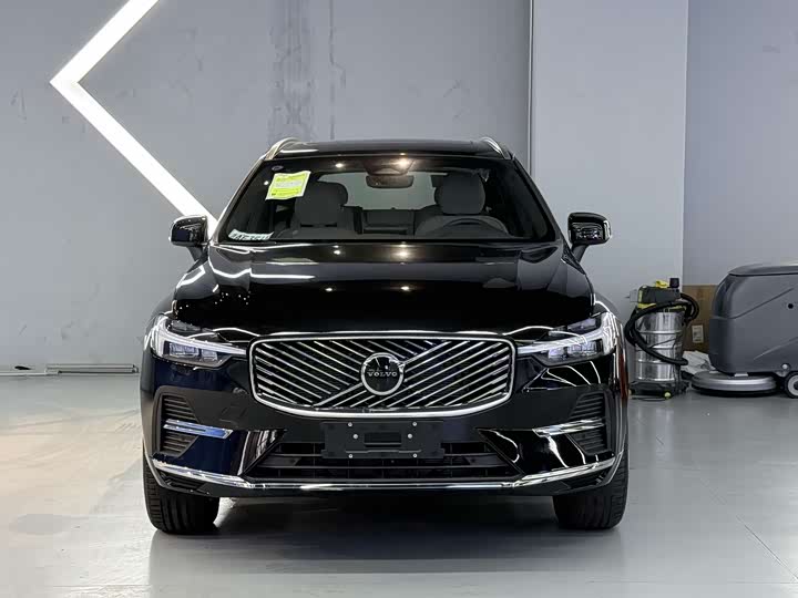 Фото 2 - Volvo XC60