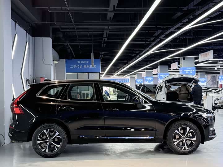 Фото 6 - Volvo XC60