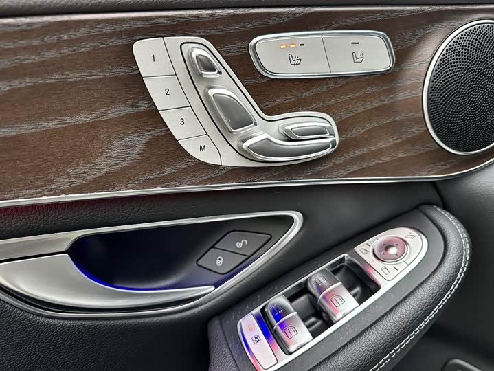 Фото 3 - Mercedes-Benz GLC-Class