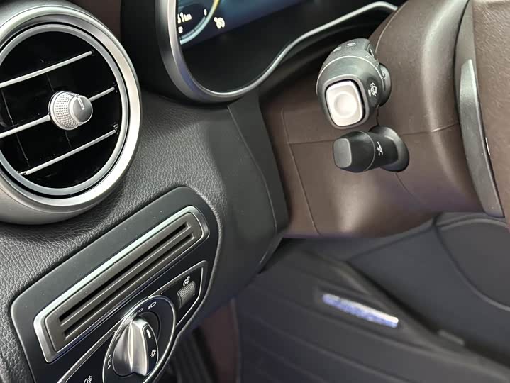 Фото 9 - Mercedes-Benz GLC-Class