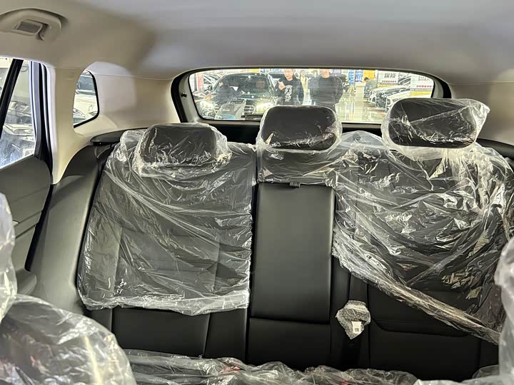 Фото 9 - Ford Equator Sport