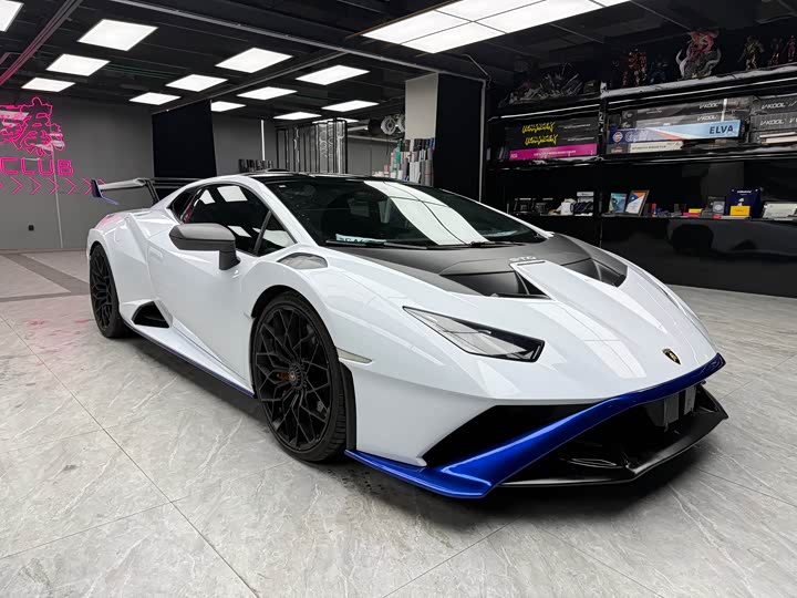 Фото 3 - Lamborghini Huracán