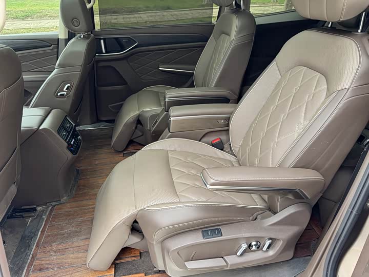 Фото 7 - Volkswagen Viloran