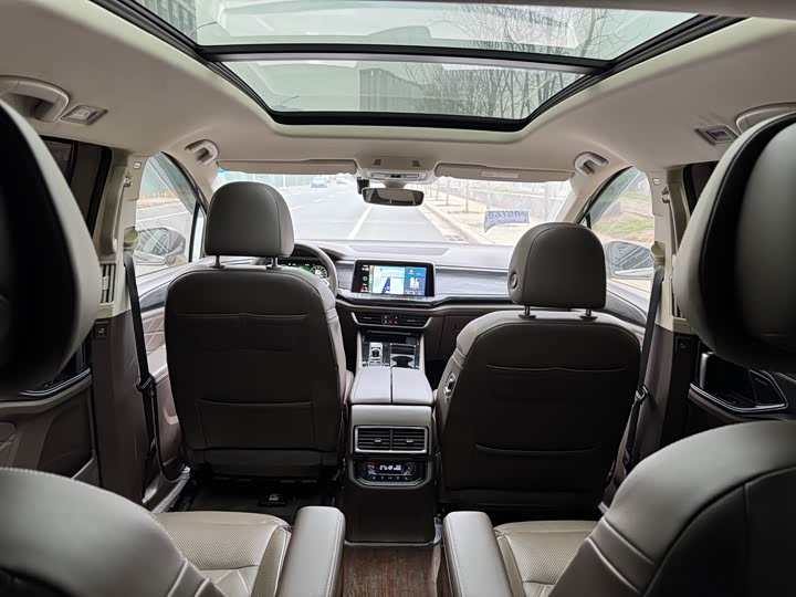 Фото 8 - Volkswagen Viloran