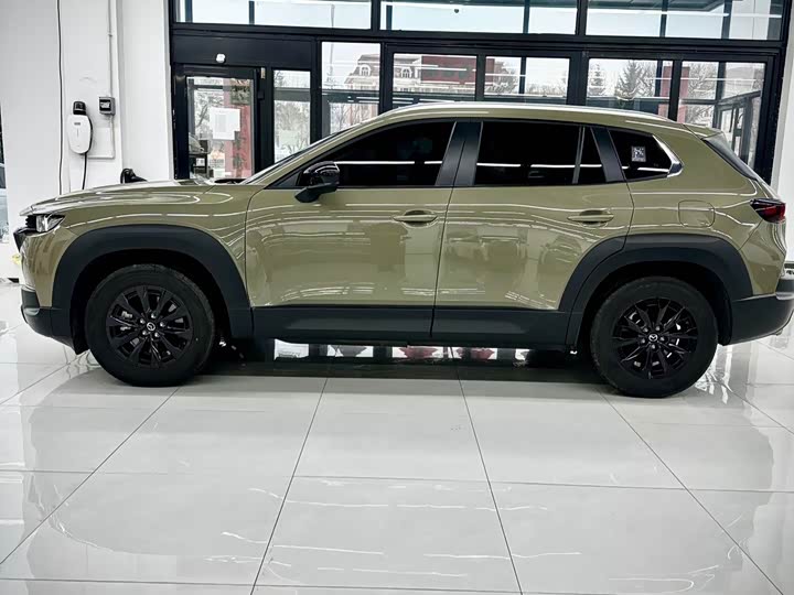 Фото 3 - Mazda CX-50