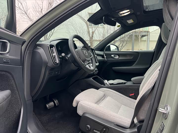 Фото 4 - Volvo XC40 EV