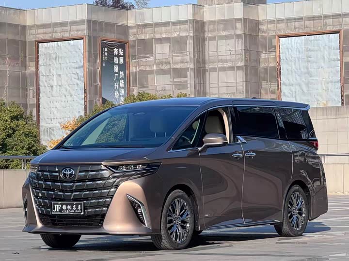 Фото 2 - Toyota Alphard