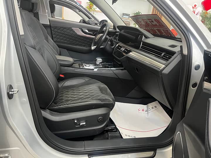 Photo 7 - Hongqi HS5