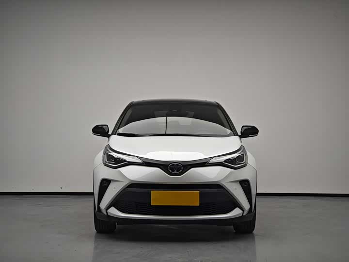 Фото 2 - Toyota C-HR
