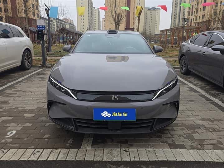 Фото 2 - BYD Han