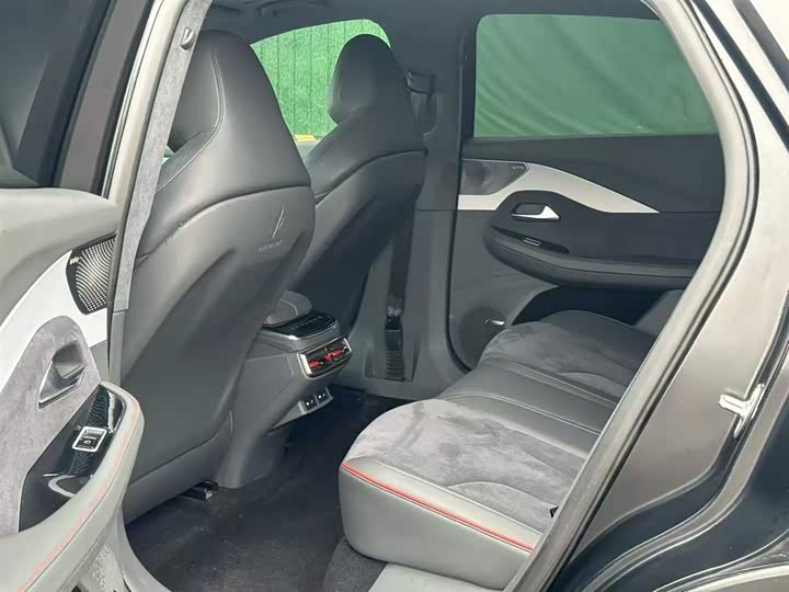 Фото 6 - BAIC Arcfox Alpha S