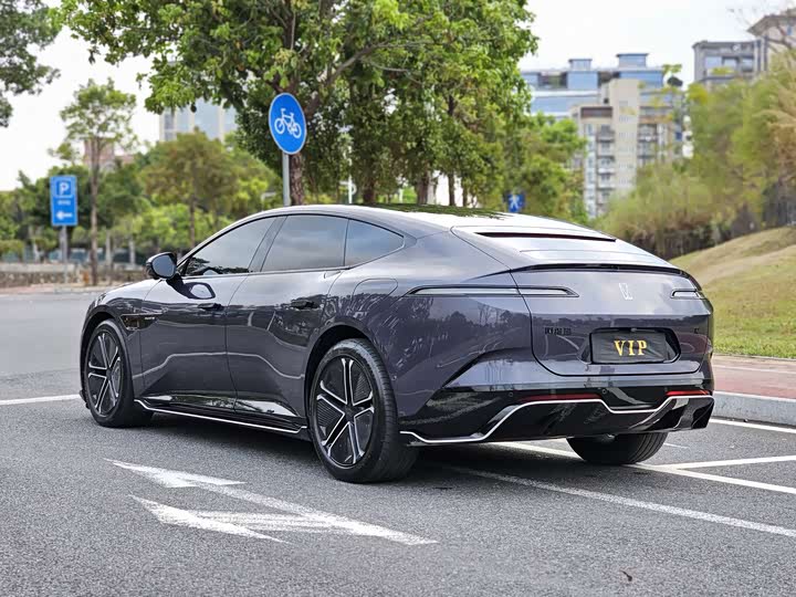 Фото 4 - Avatr 12