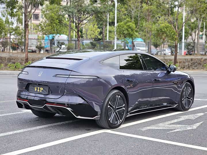 Фото 6 - Avatr 12