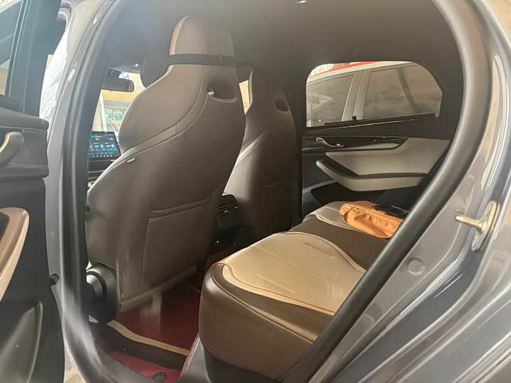 Фото 8 - BYD Qin Plus