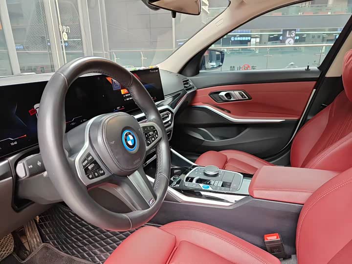 Photo 4 - BMW i3