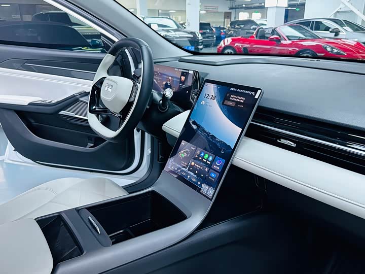 Фото 7 - Geely Galaxy L6