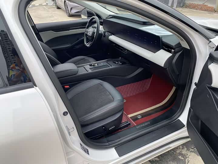 Фото 5 - Ford Mondeo