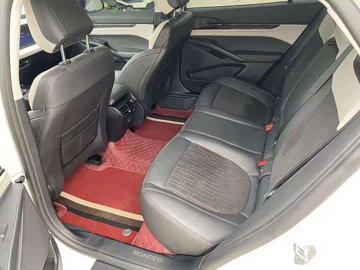 Фото 7 - Ford Mondeo