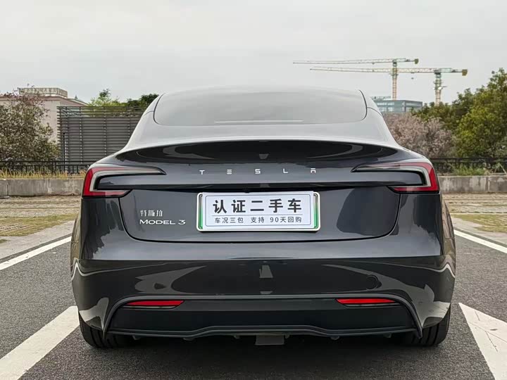 Photo 8 - Tesla Model 3