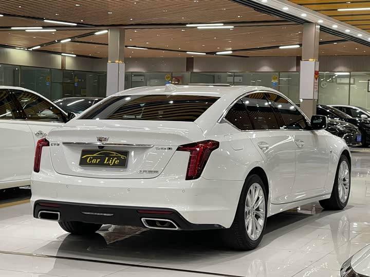 Photo 7 - Cadillac CT5