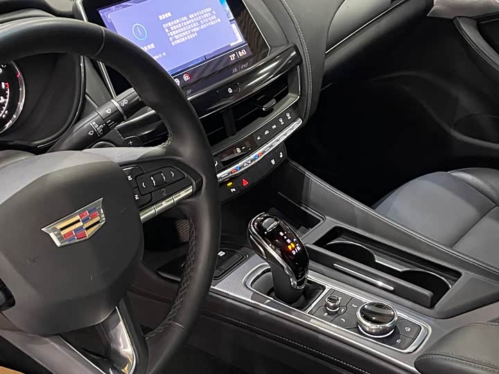 Photo 9 - Cadillac CT5