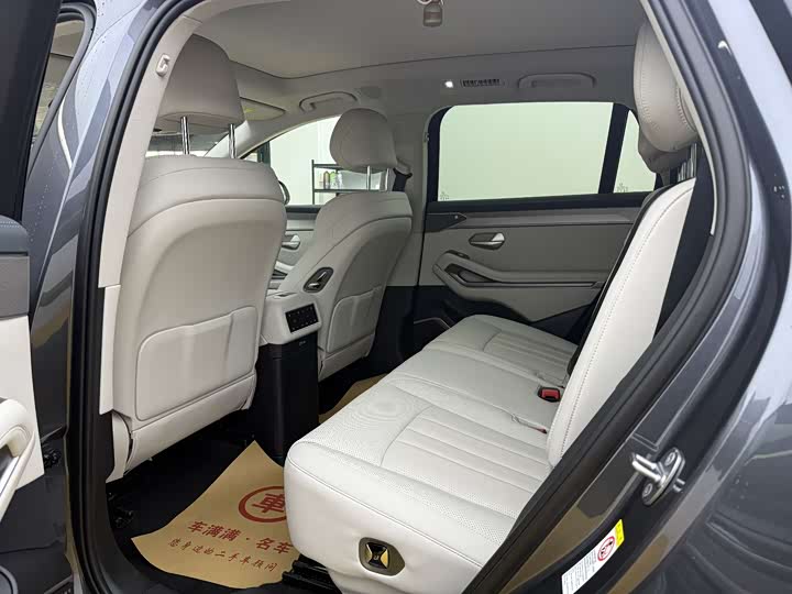 Фото 6 - BYD Tang L