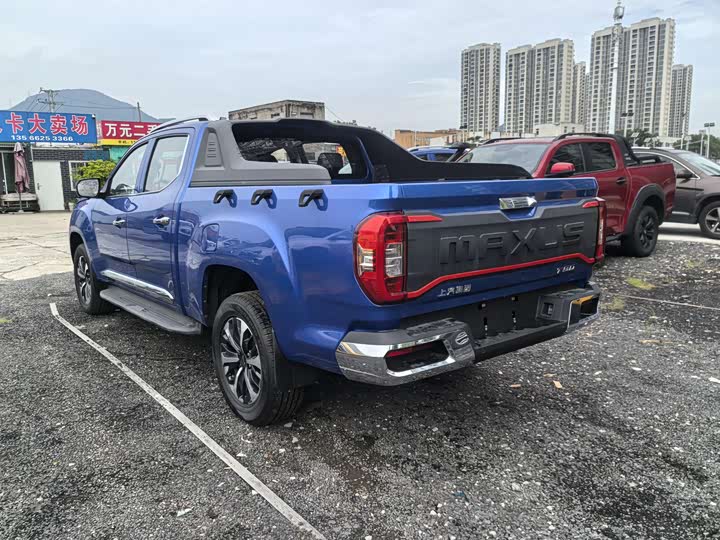 Фото 7 - Maxus T90