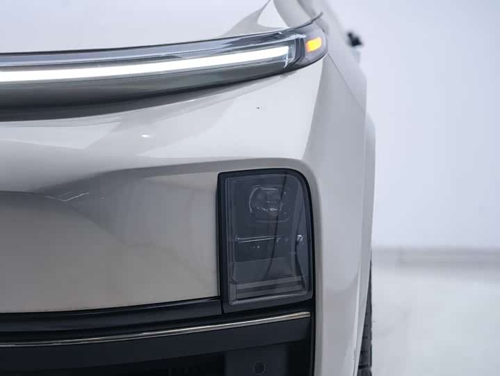 Фото 4 - LiXiang L9