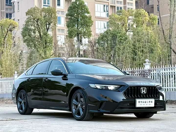 Фото 4 - Honda Inspire