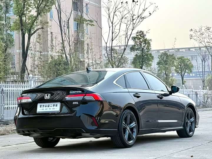 Фото 9 - Honda Inspire