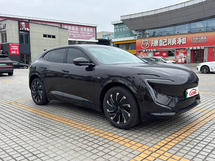 Фото 3 - Avatr 07