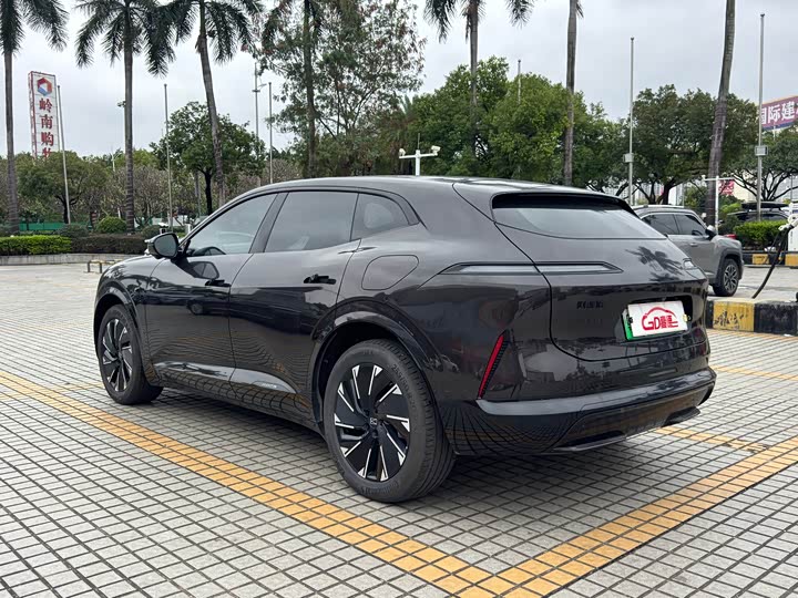 Фото 6 - Avatr 07