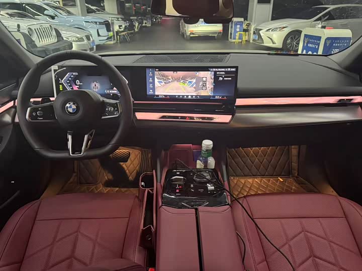 Photo 7 - BMW 5 Series