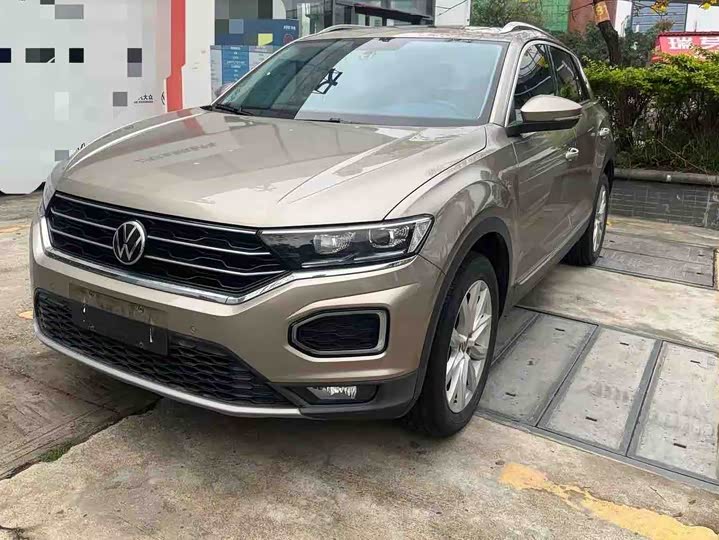 Фото 1 - Volkswagen T-Roc