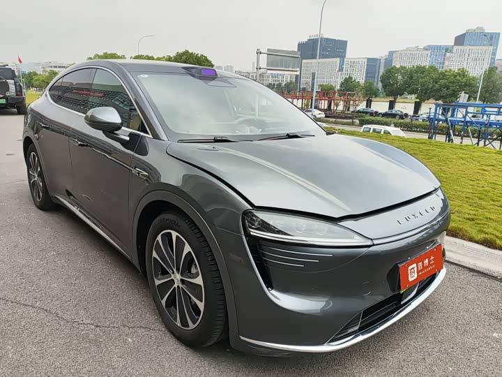 Фото 2 - Luxeed R7