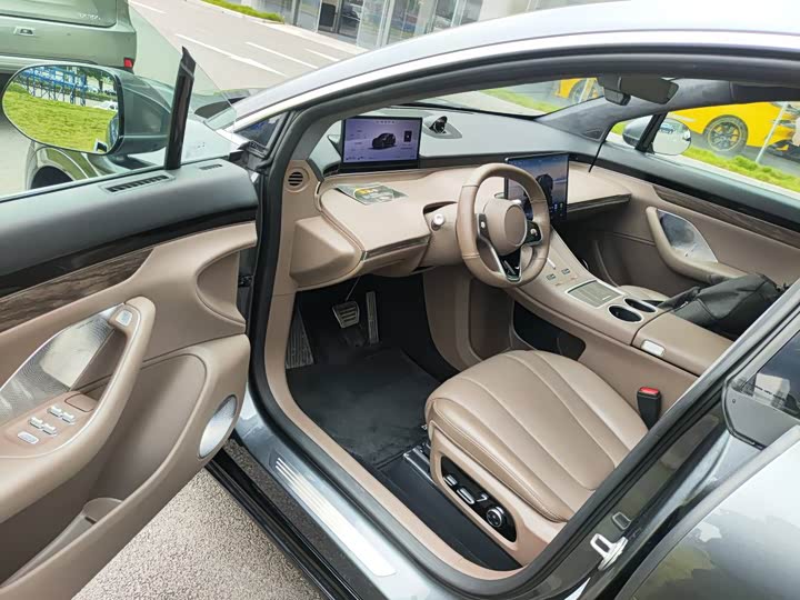 Фото 5 - Luxeed R7