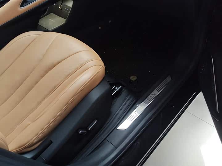 Фото 8 - Geely Monjaro Thor Hybrid