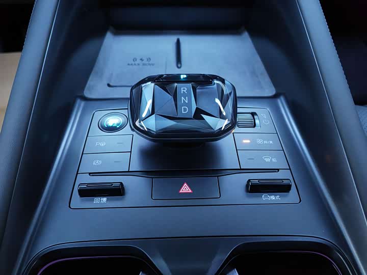 Фото 9 - BYD Song L