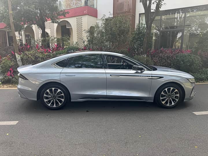 Фото 4 - Lincoln Z (Zephyr)