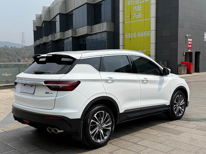 Фото 6 - Geely Coolray