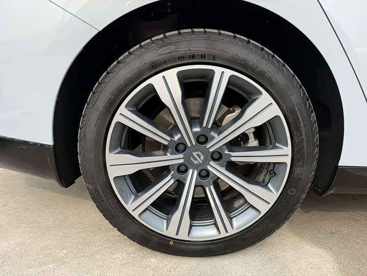 Фото 9 - Leapmotor C01