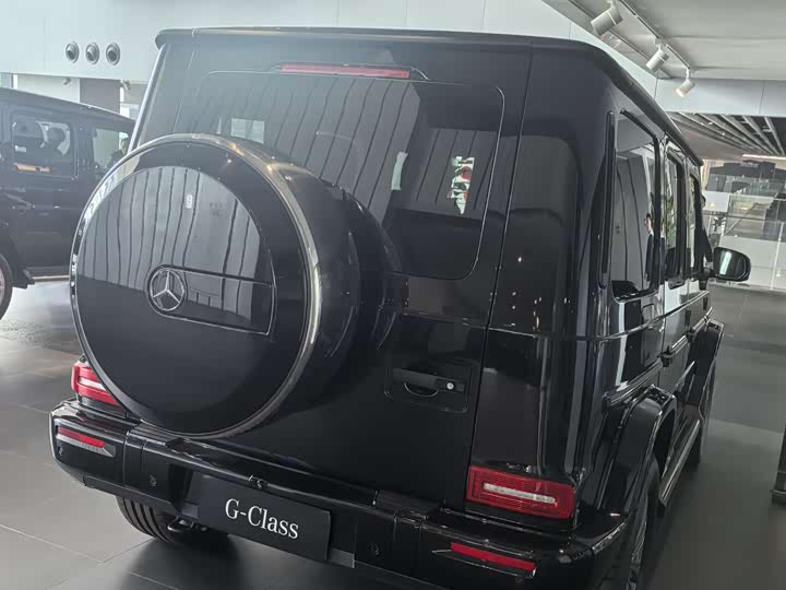 Фото 7 - Mercedes-Benz G-Class
