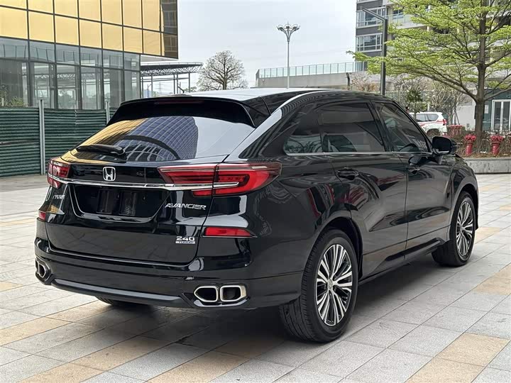 Photo 6 - Honda Avancier