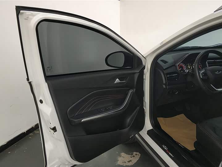 Фото 7 - Chery Tiggo 3x