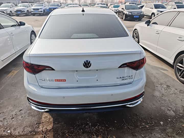 Фото 8 - Volkswagen Sagitar L