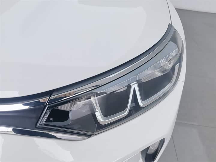 Фото 7 - Citroen C3-XR