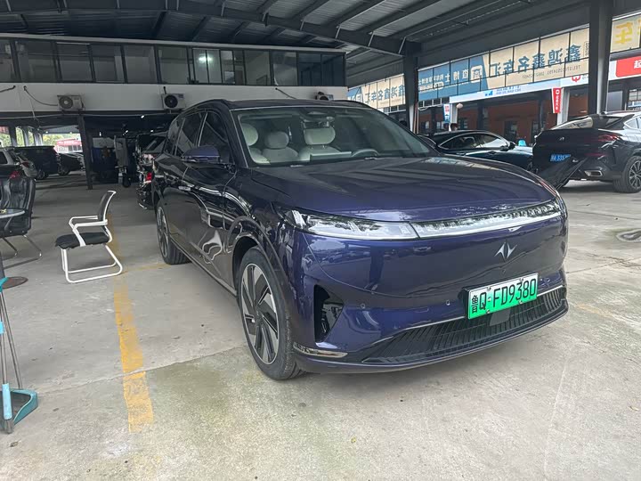 Photo 3 - Dongfeng Yipai eπ 008