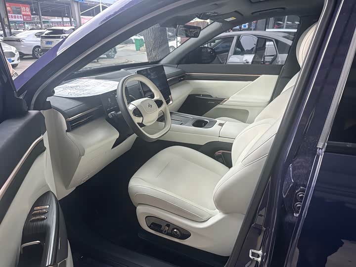 Photo 4 - Dongfeng Yipai eπ 008